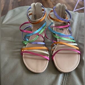 SO brand kids size 4 Memory foam sandals